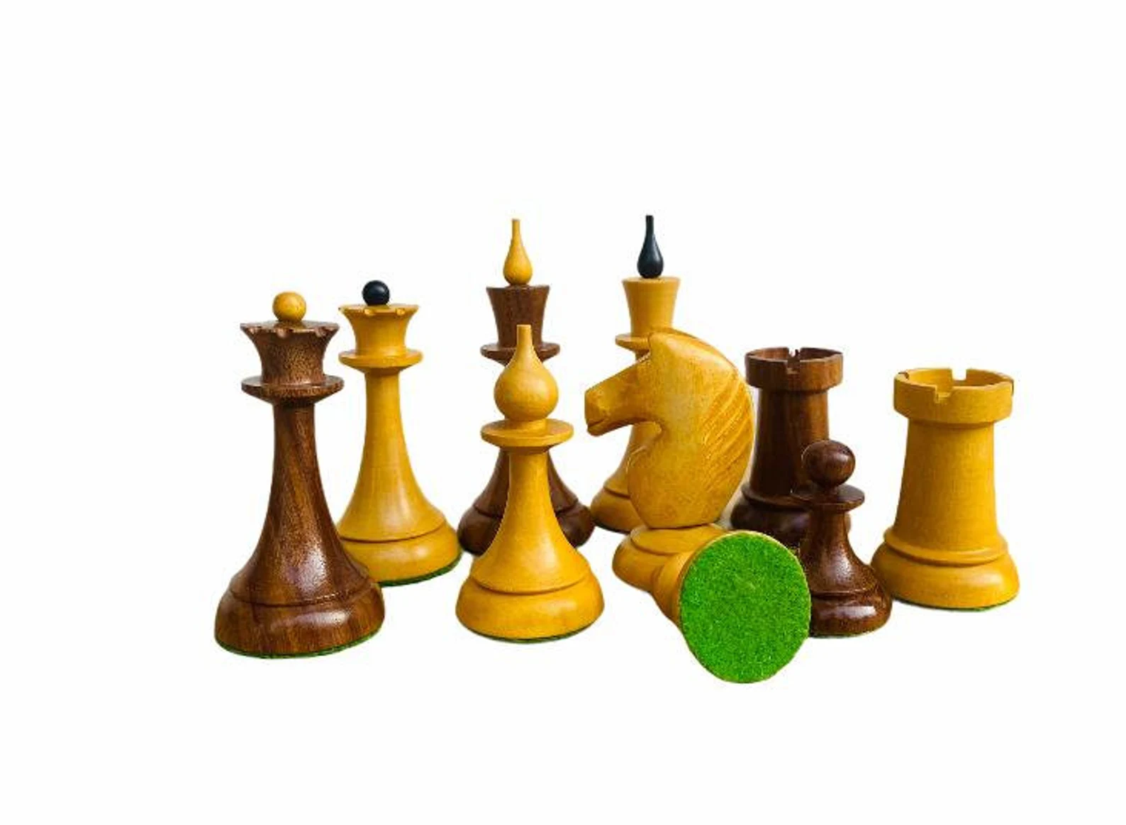 Queen's Gambit 1957 Acacia 3,75" (Made in India)